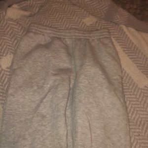 gray sweatpants